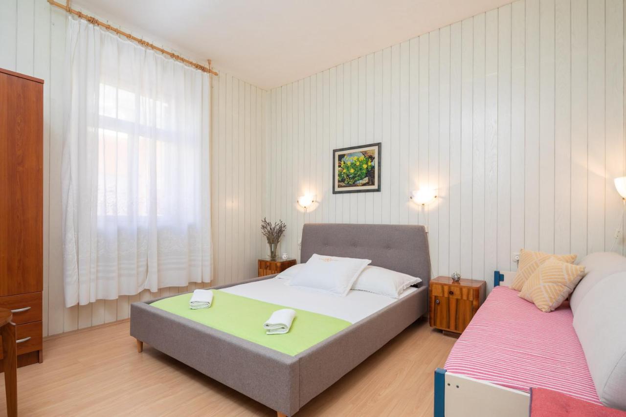 Beach House Lemonade Apartment Jesenice  Exterior photo